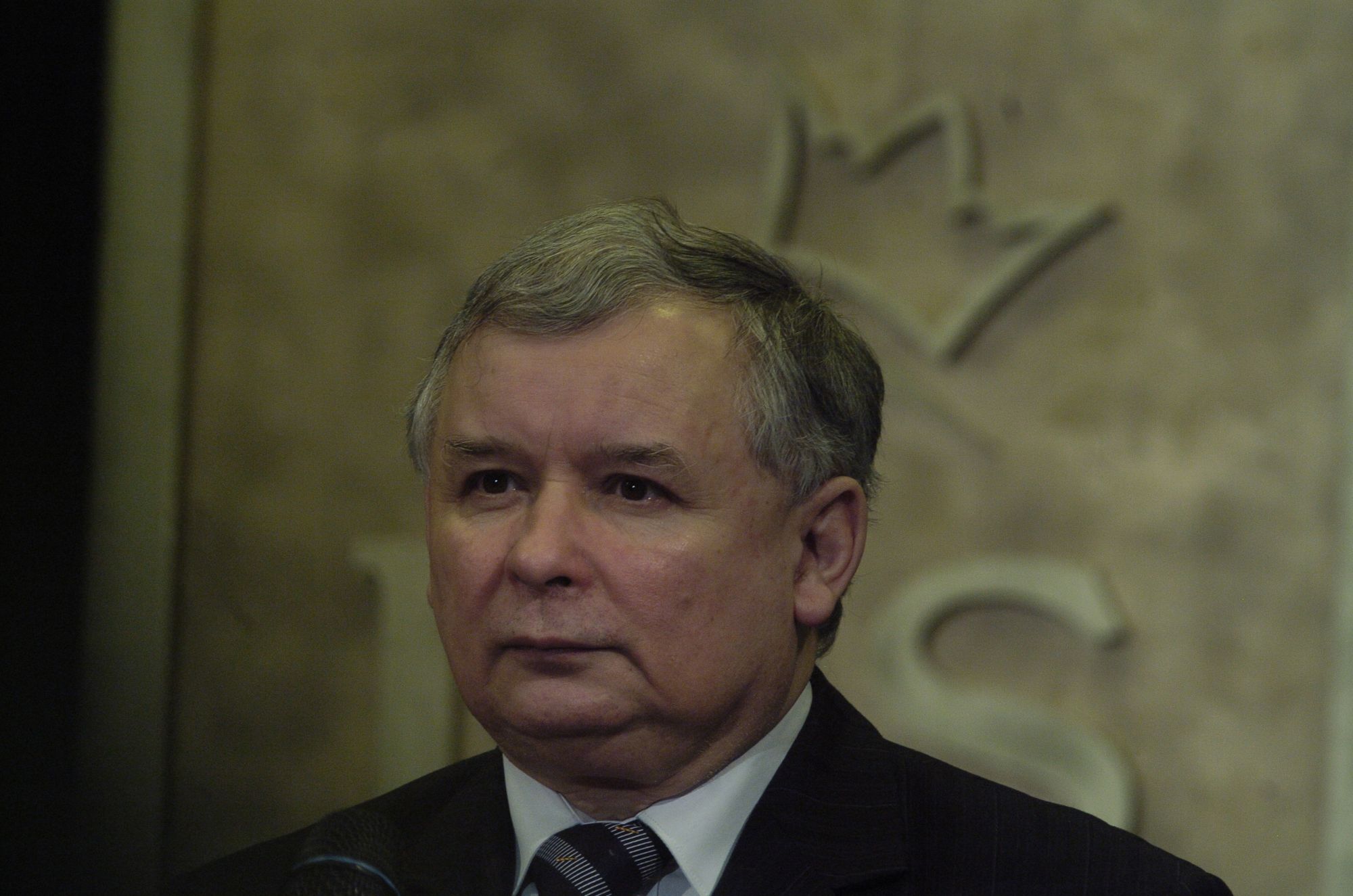 Kaczyński szczuje na Unię i zapowiada: nie cofniemy się